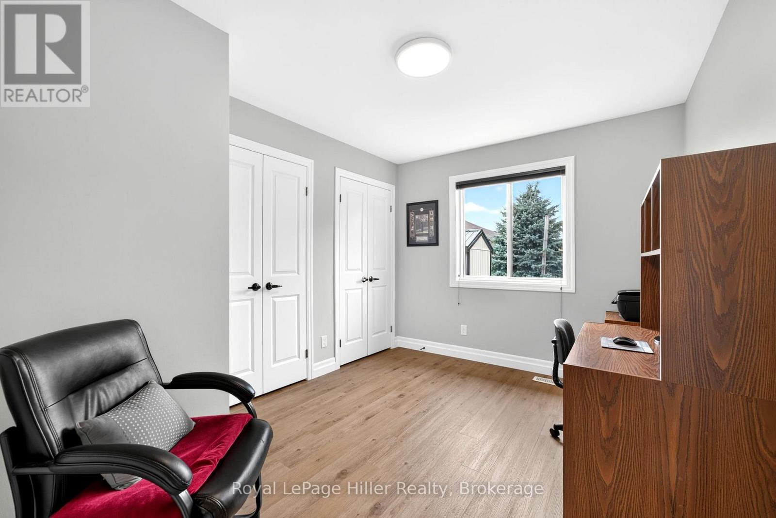206 NAPIER STREET - 18