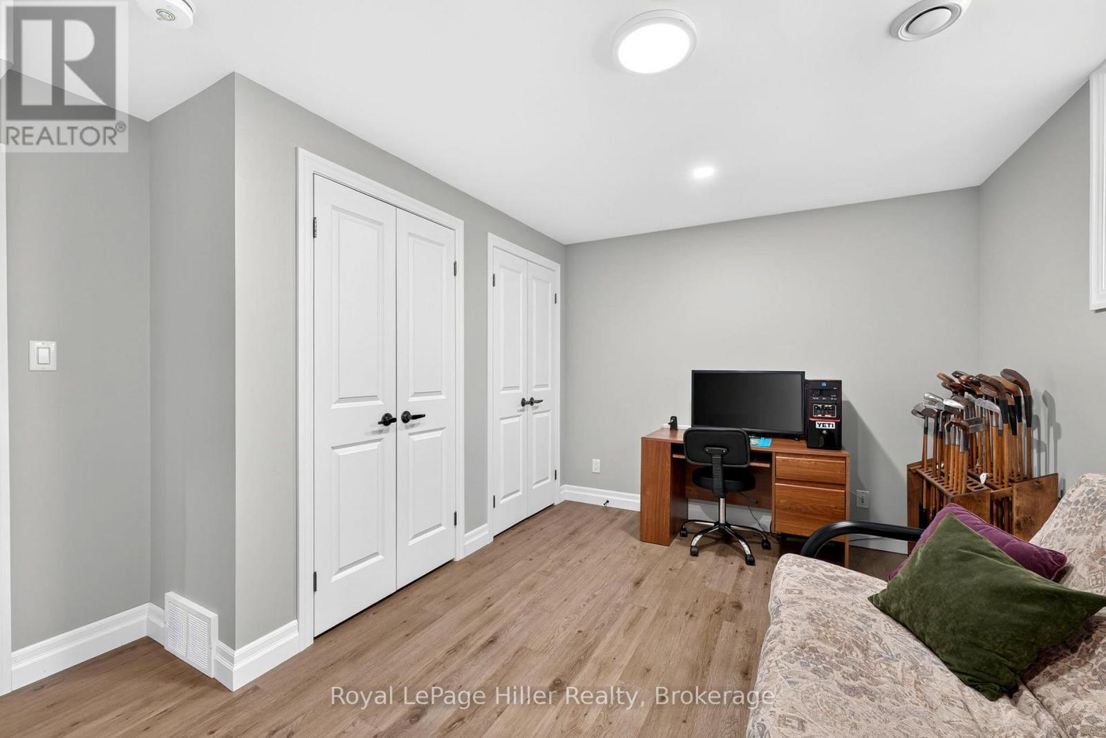 206 NAPIER STREET - 34