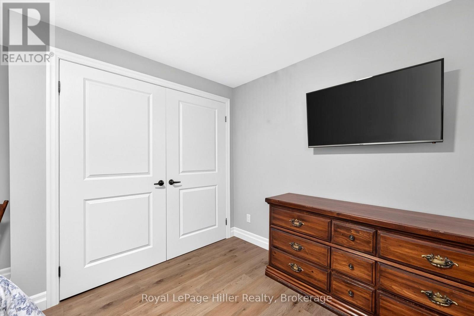 206 NAPIER STREET - 37