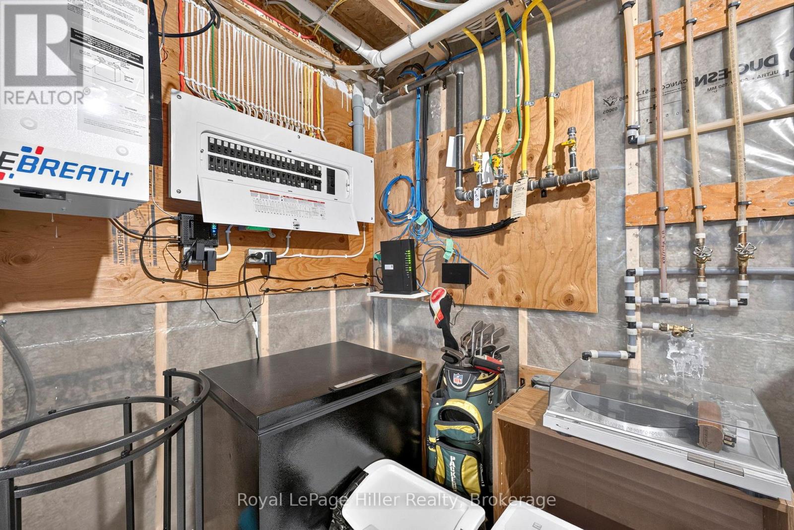 206 NAPIER STREET - 41