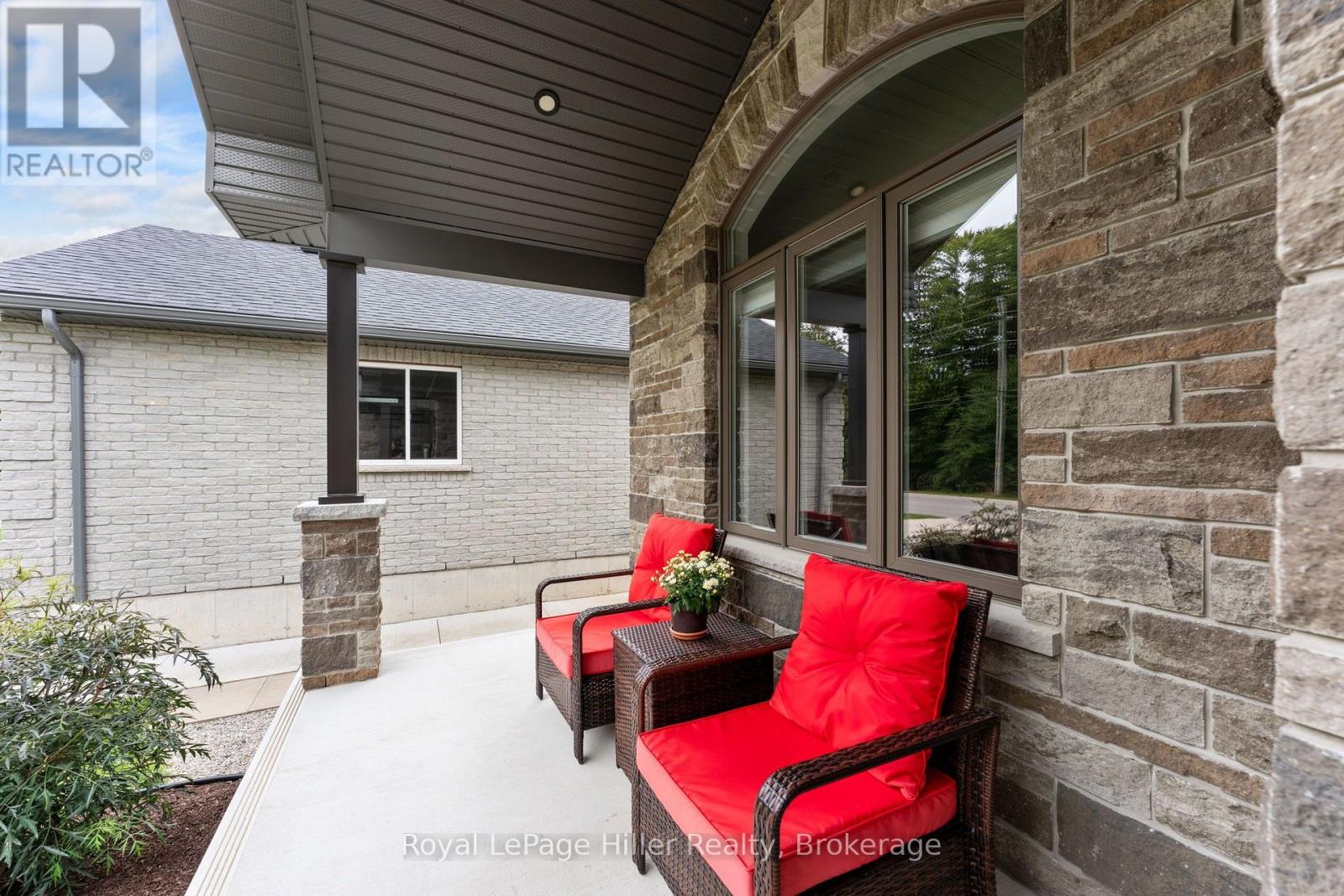206 NAPIER STREET - 6