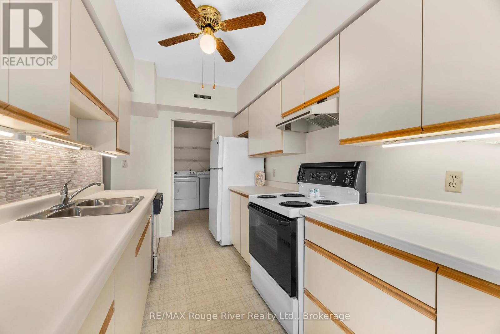 #304 40 AUBURN STREET - Image 20