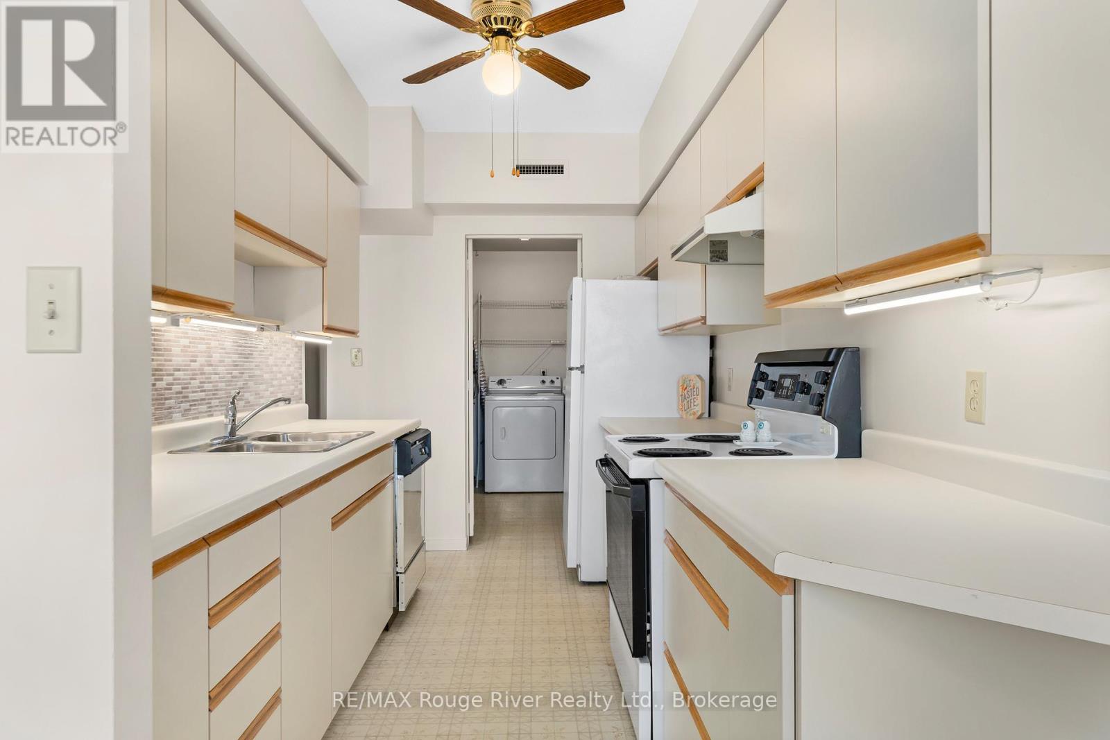 #304 40 AUBURN STREET - Image 21
