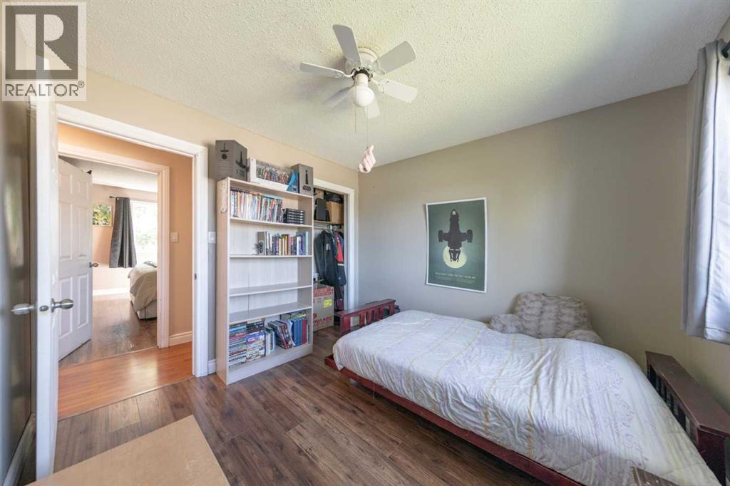4705 52 Street - Image 17