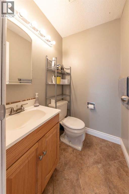 4705 52 Street - Image 14