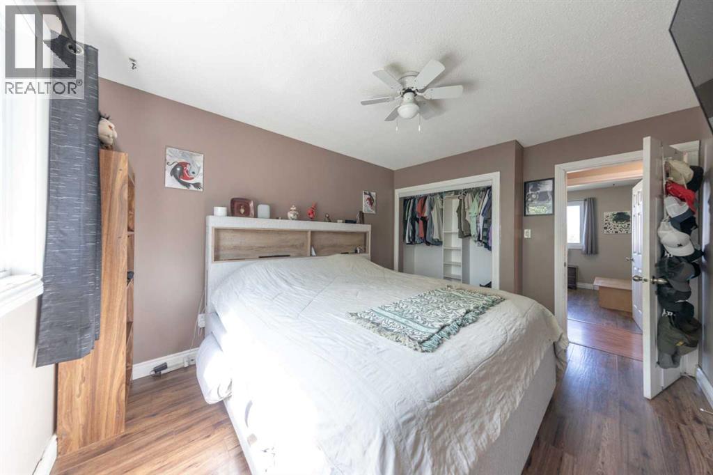 4705 52 Street - Image 15