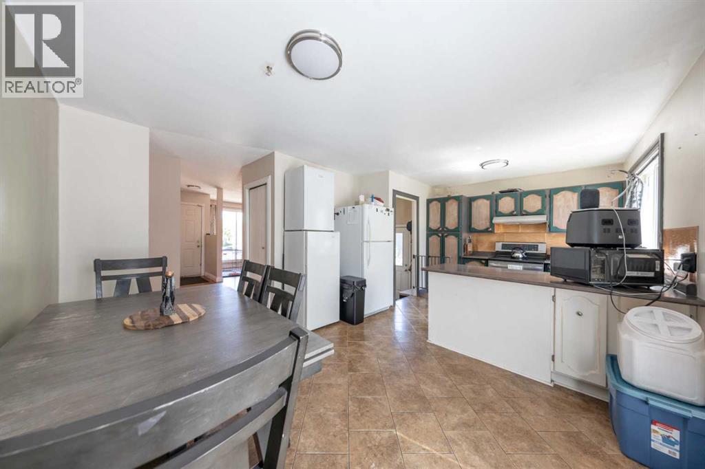 4705 52 Street - Image 6