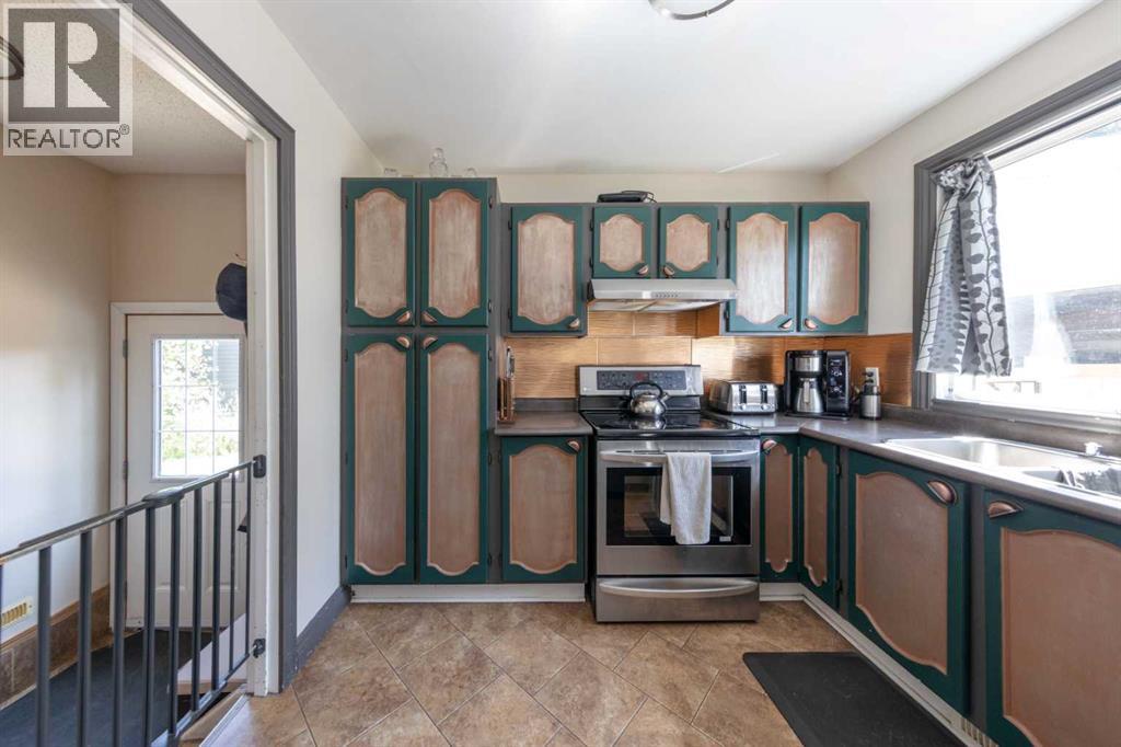 4705 52 Street - 8