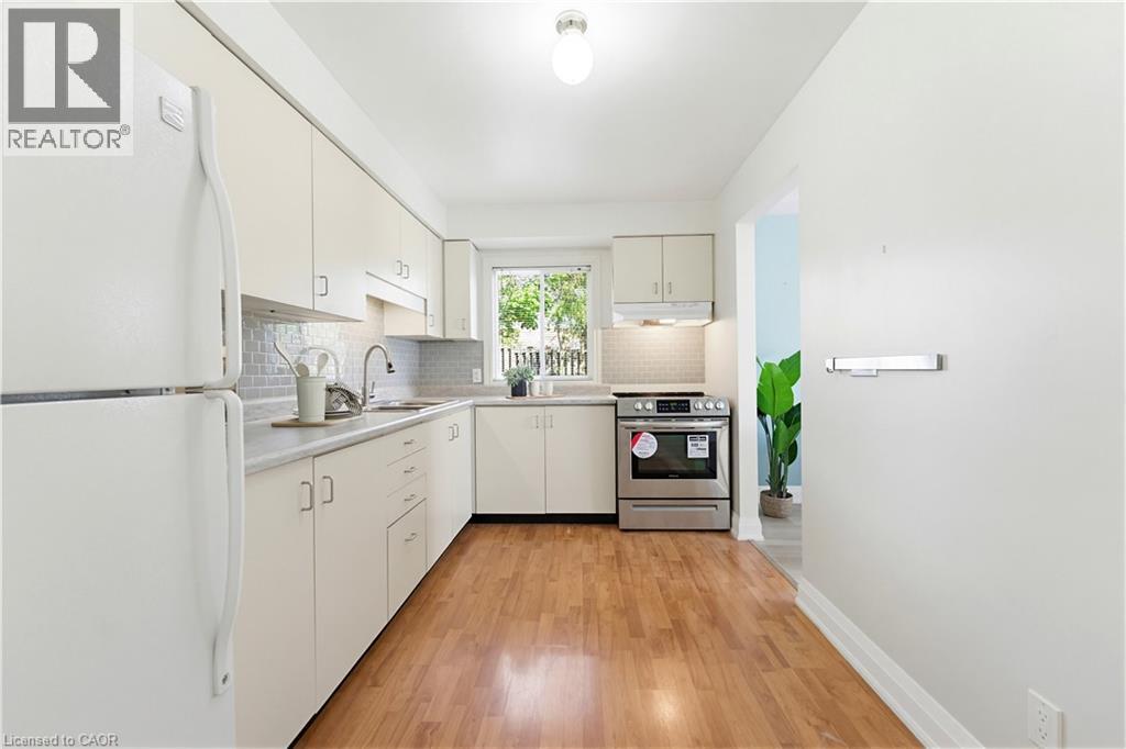 #110 30 HUGO Crescent - Image 4