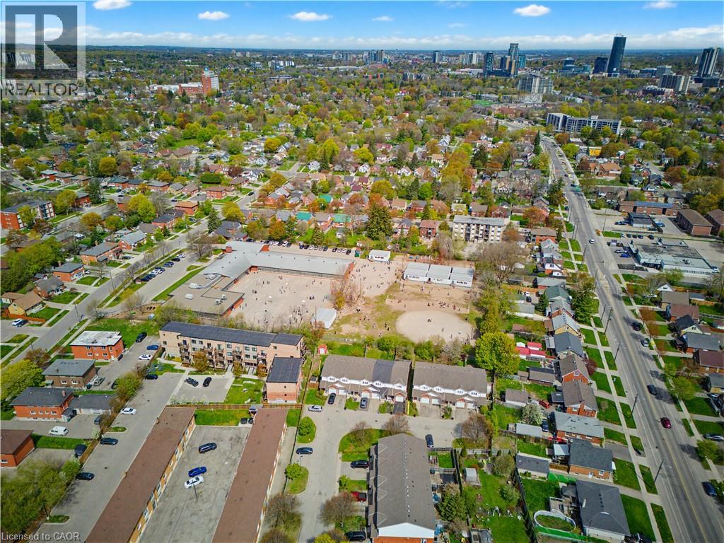 #110 30 HUGO Crescent - Image 30