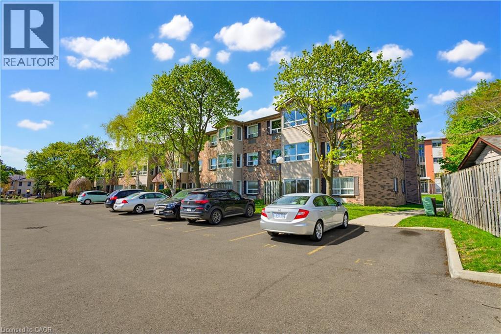#110 30 HUGO Crescent - Image 35