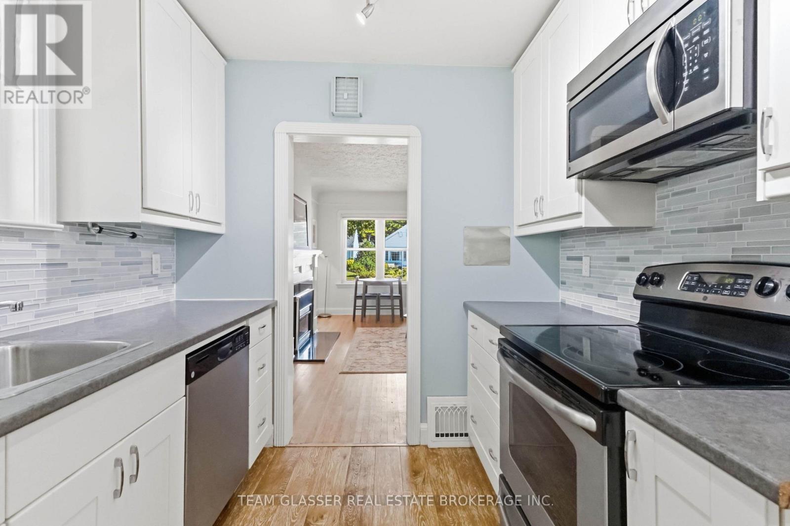 45 TREVITHEN STREET - Image 8