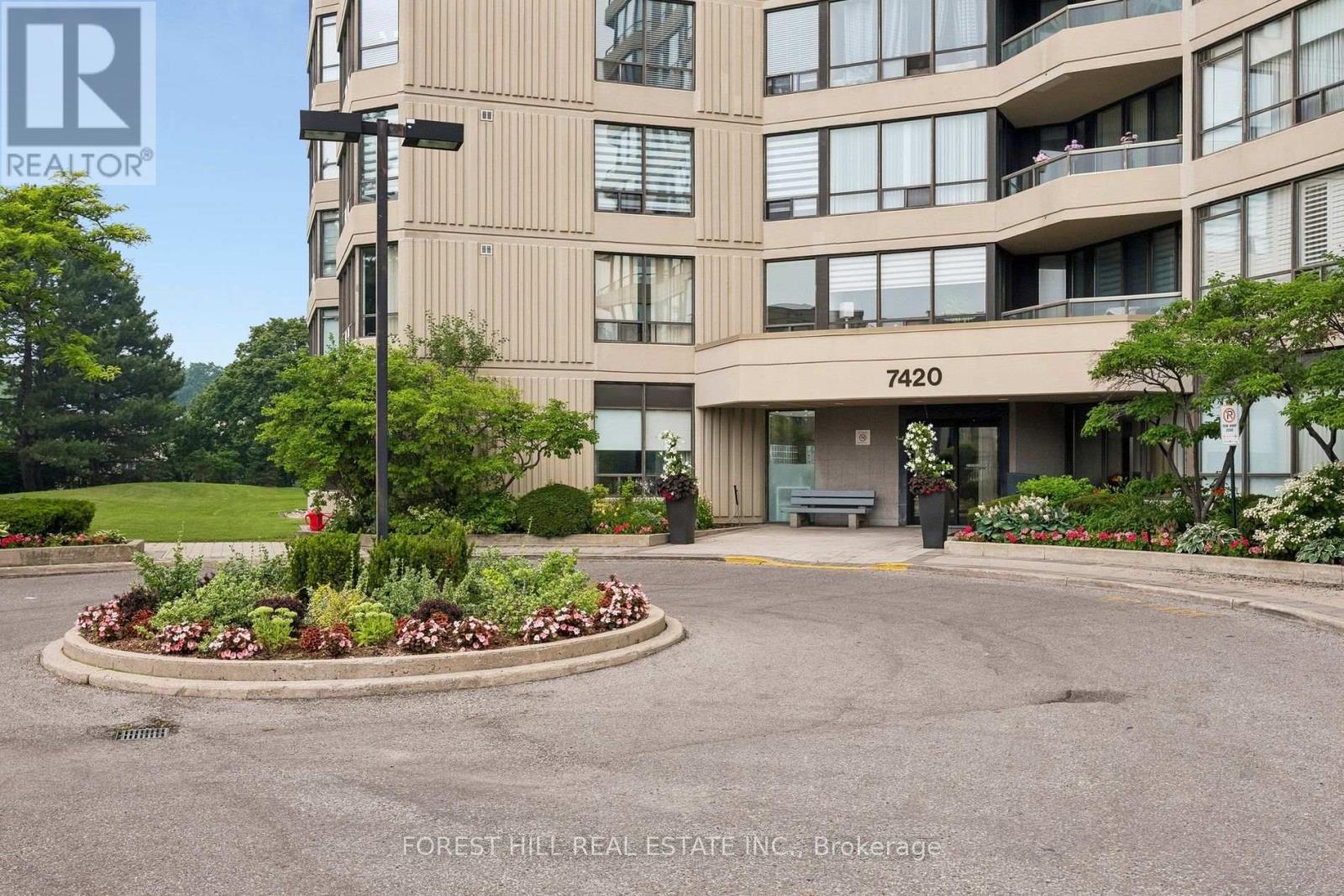 #101 7420 BATHURST STREET - 14