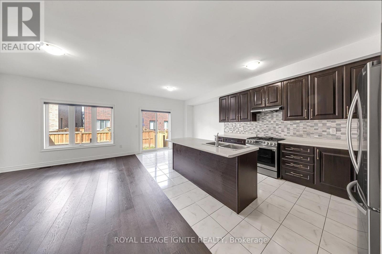 9 ALAN WILLIAMS TRAIL - Image 10