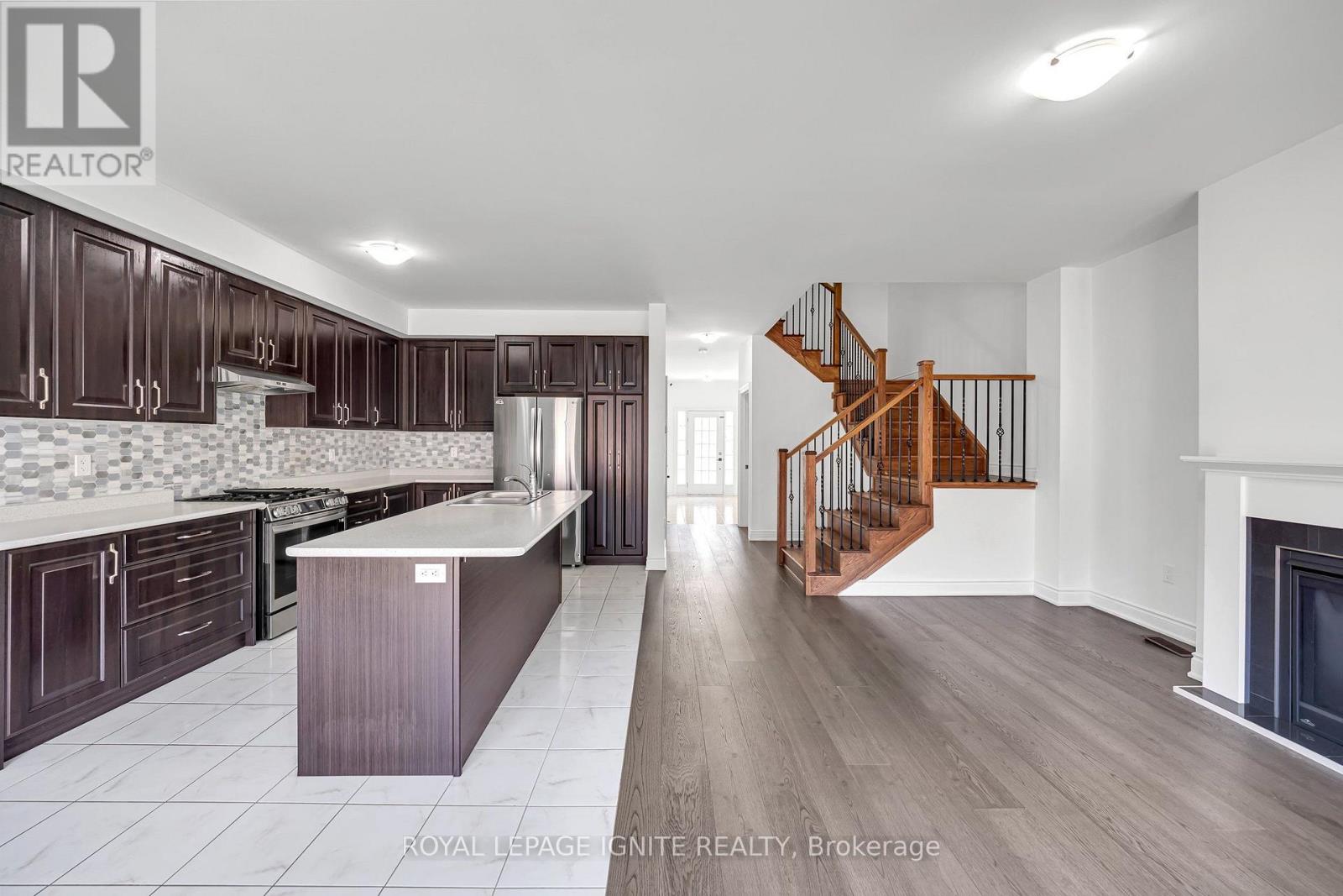 9 ALAN WILLIAMS TRAIL - 21