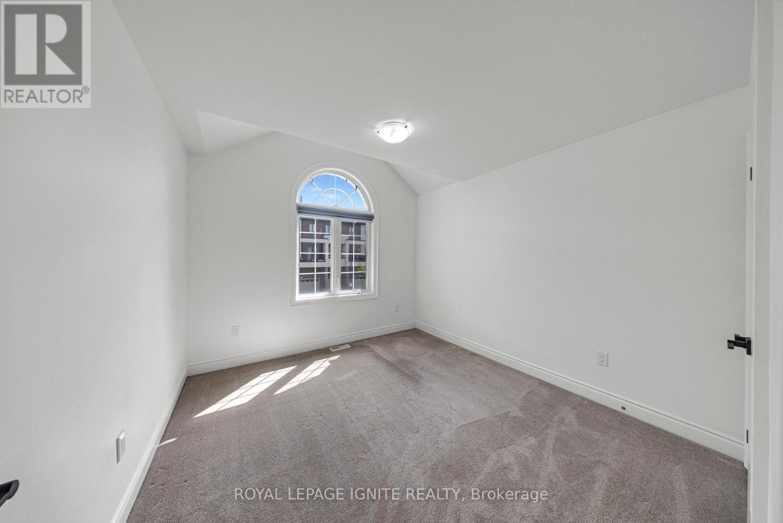 9 ALAN WILLIAMS TRAIL - 23