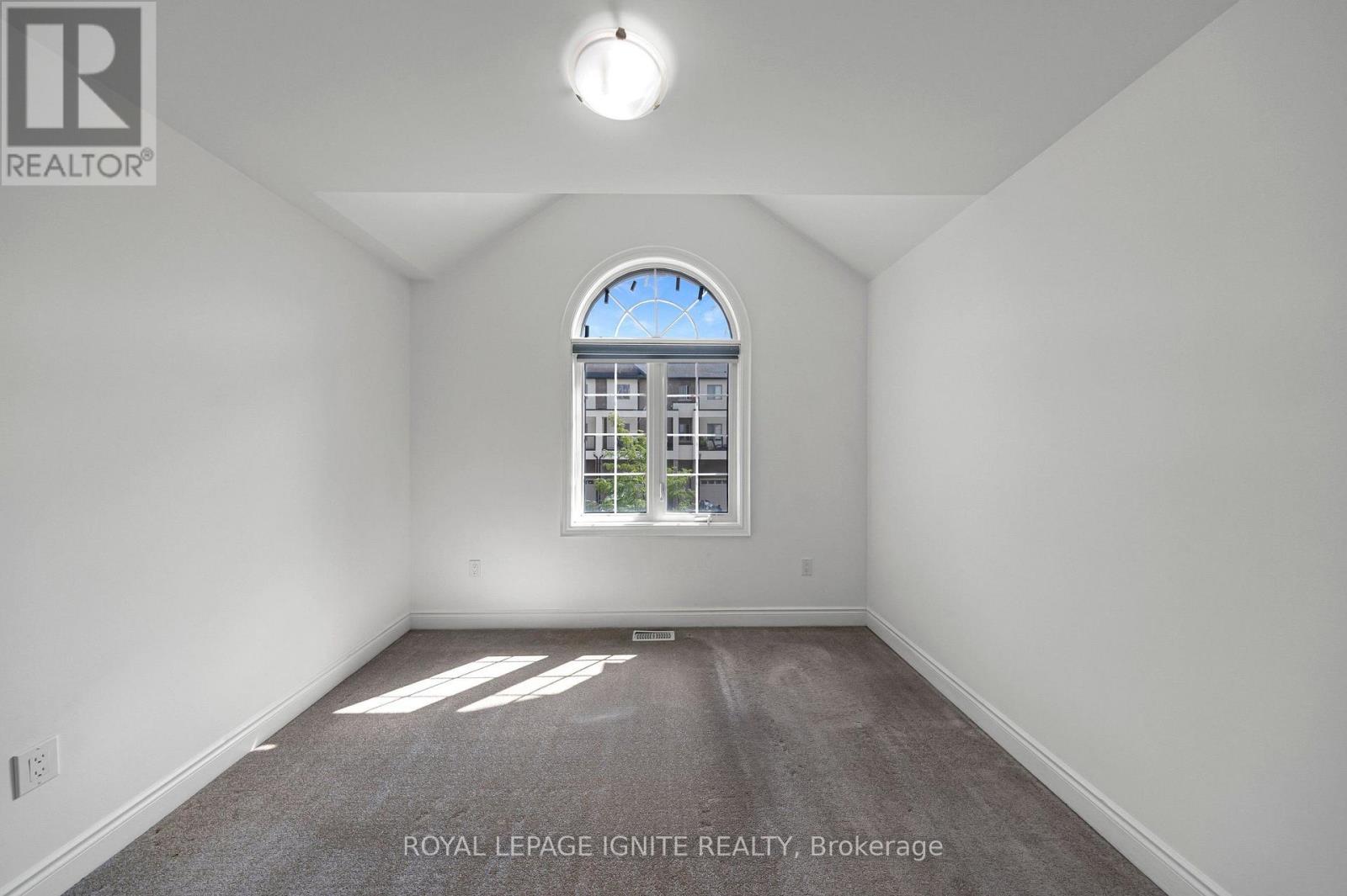 9 ALAN WILLIAMS TRAIL - 24