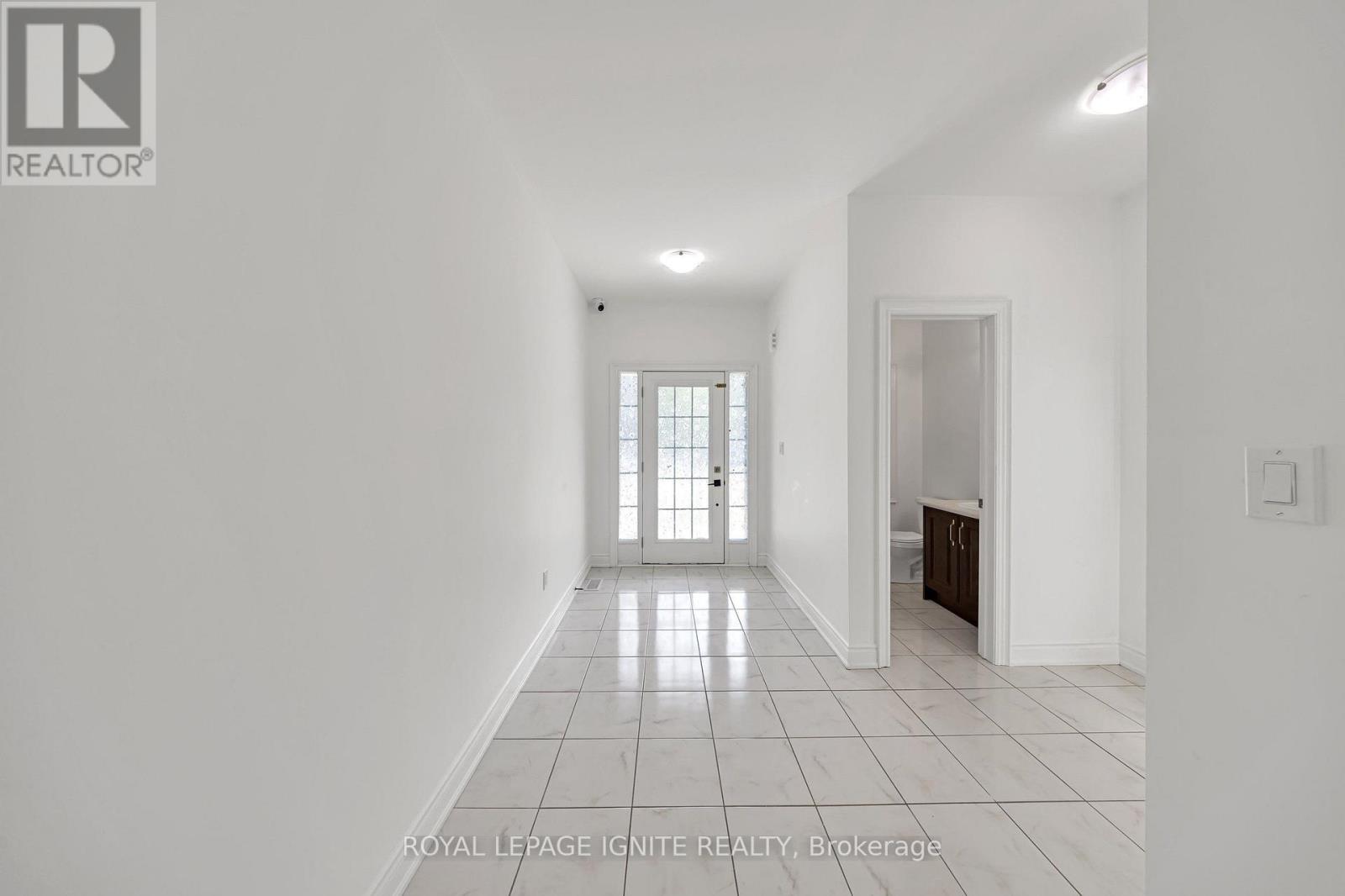 9 ALAN WILLIAMS TRAIL - Image 5
