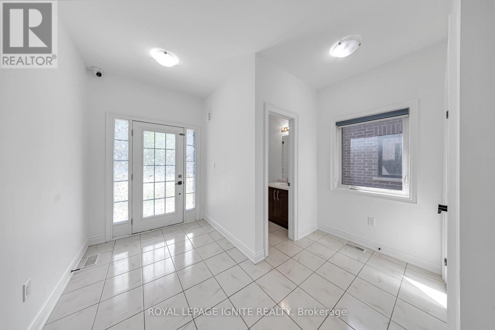 9 ALAN WILLIAMS TRAIL - Image 6