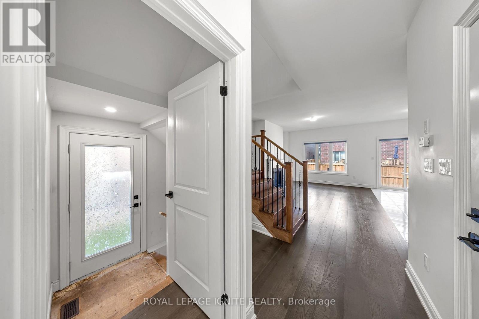 9 ALAN WILLIAMS TRAIL - 9
