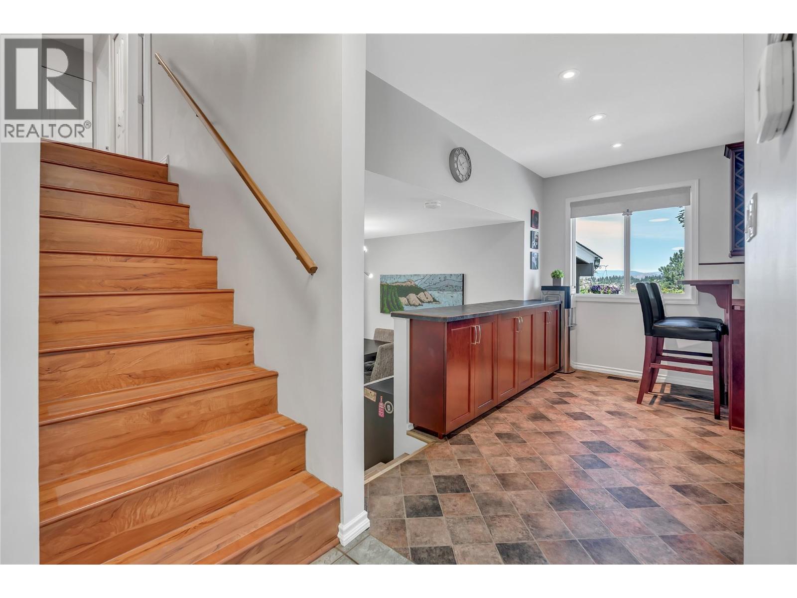 8704 Kuroda Place, Summerland