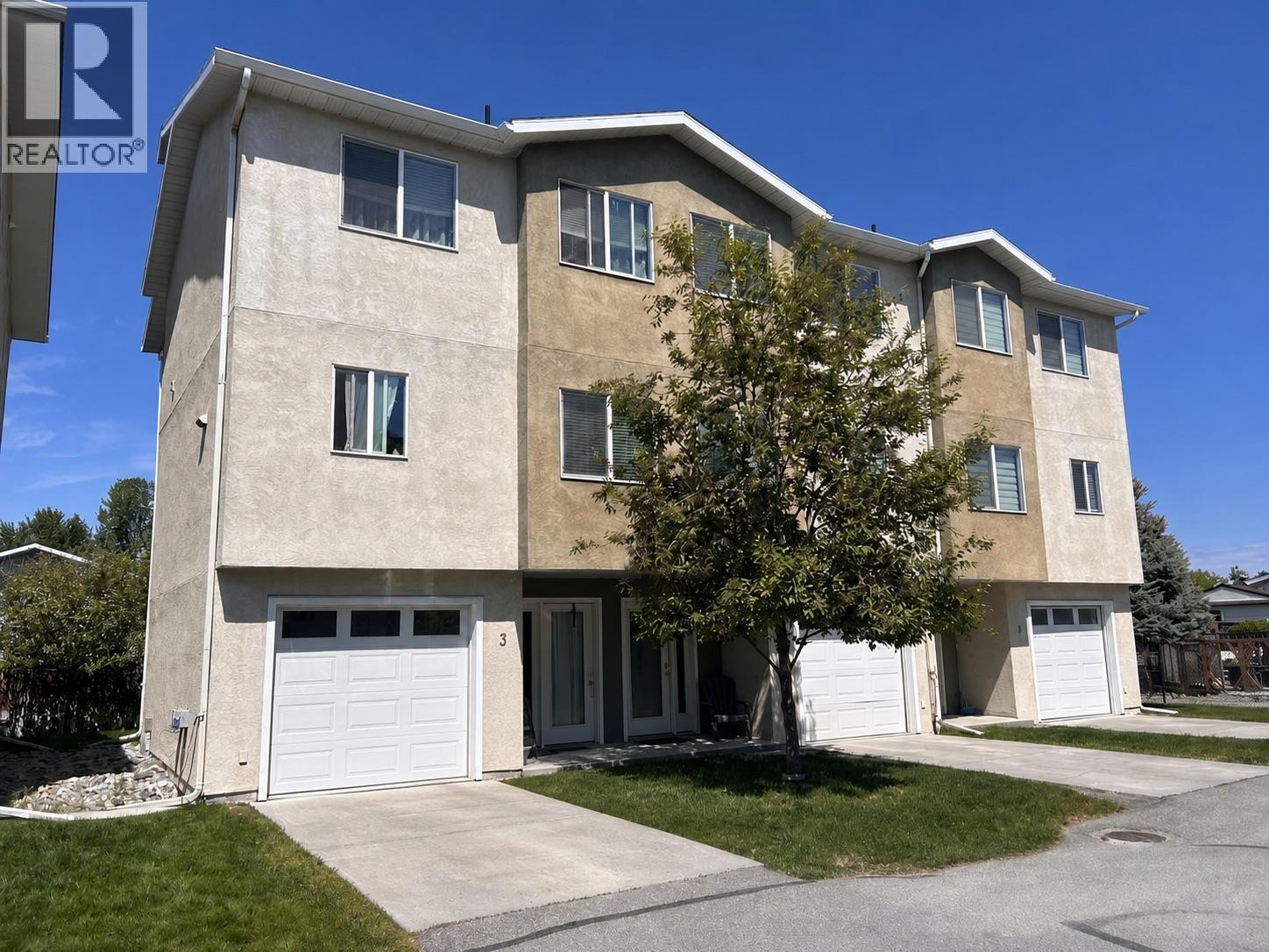 #3 1840 Kelowna Crescent - 1