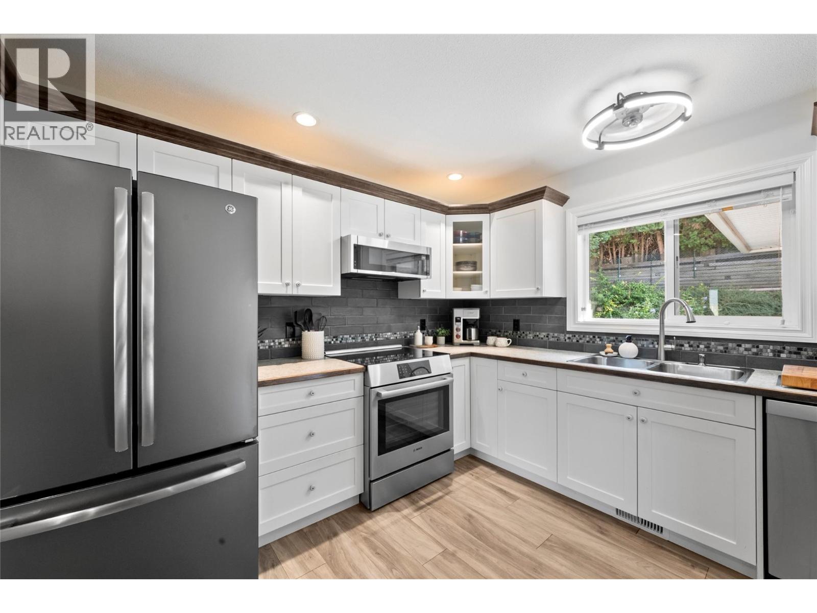710 17 Street SE - Image 34