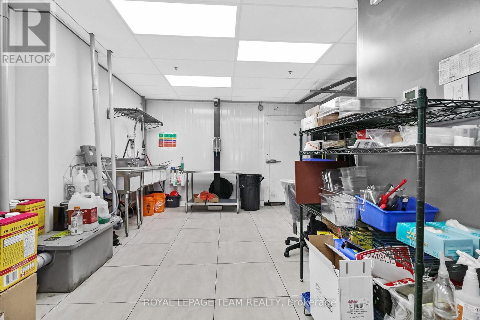 Business for Sale in Ottawa – 50 BYWARD MARKET SQUARE, Ottawa – MLS# X13727384 - Image 14