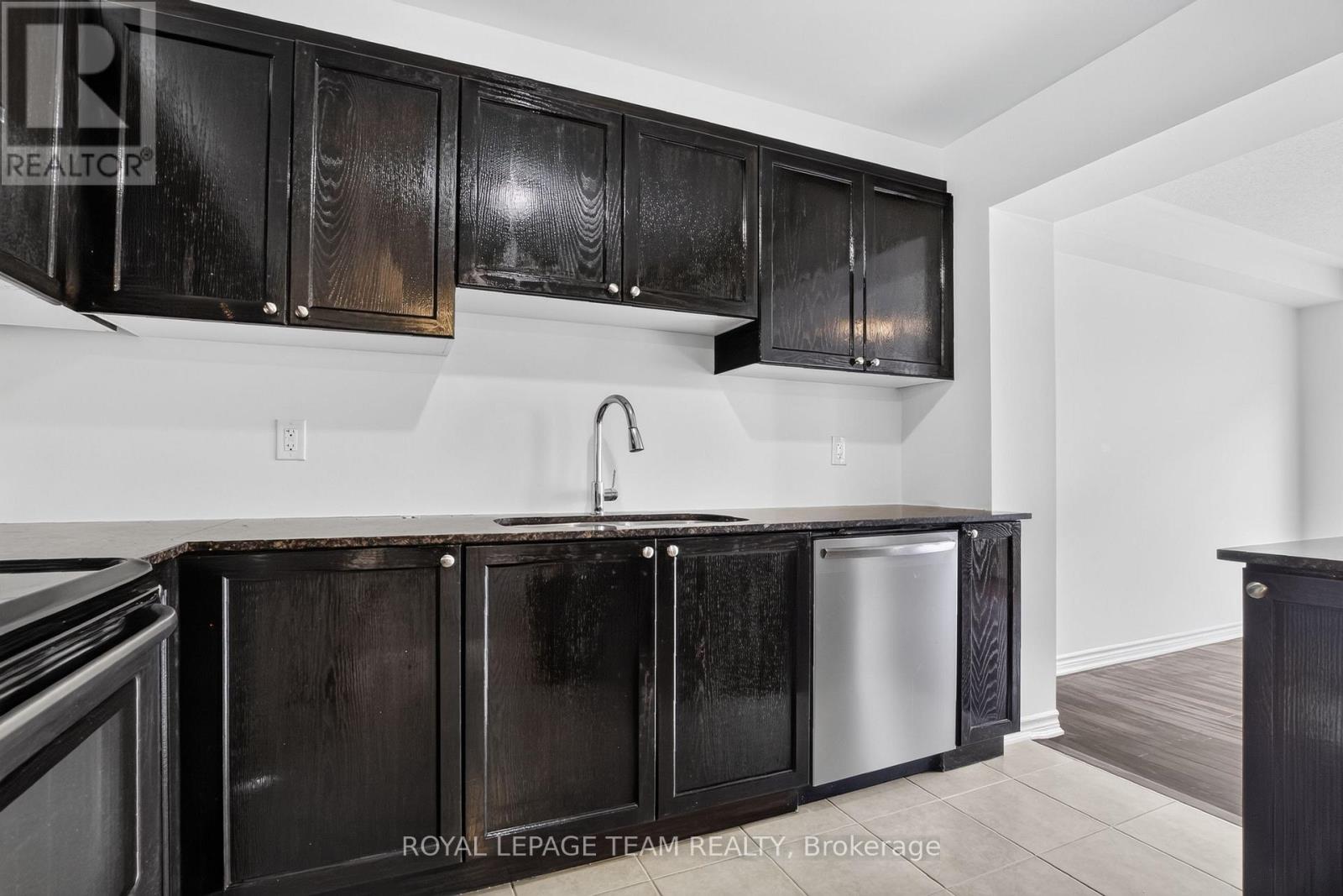 217 CONIFER CREEK CIRCLE - Image 21