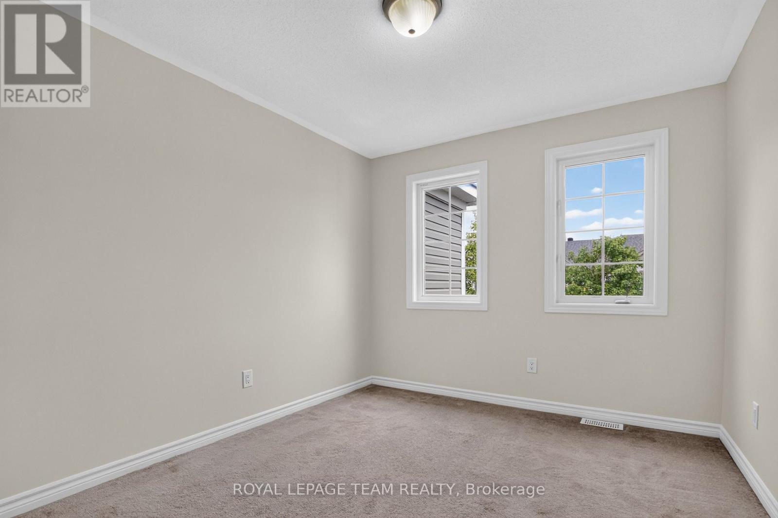 217 CONIFER CREEK CIRCLE - Image 37
