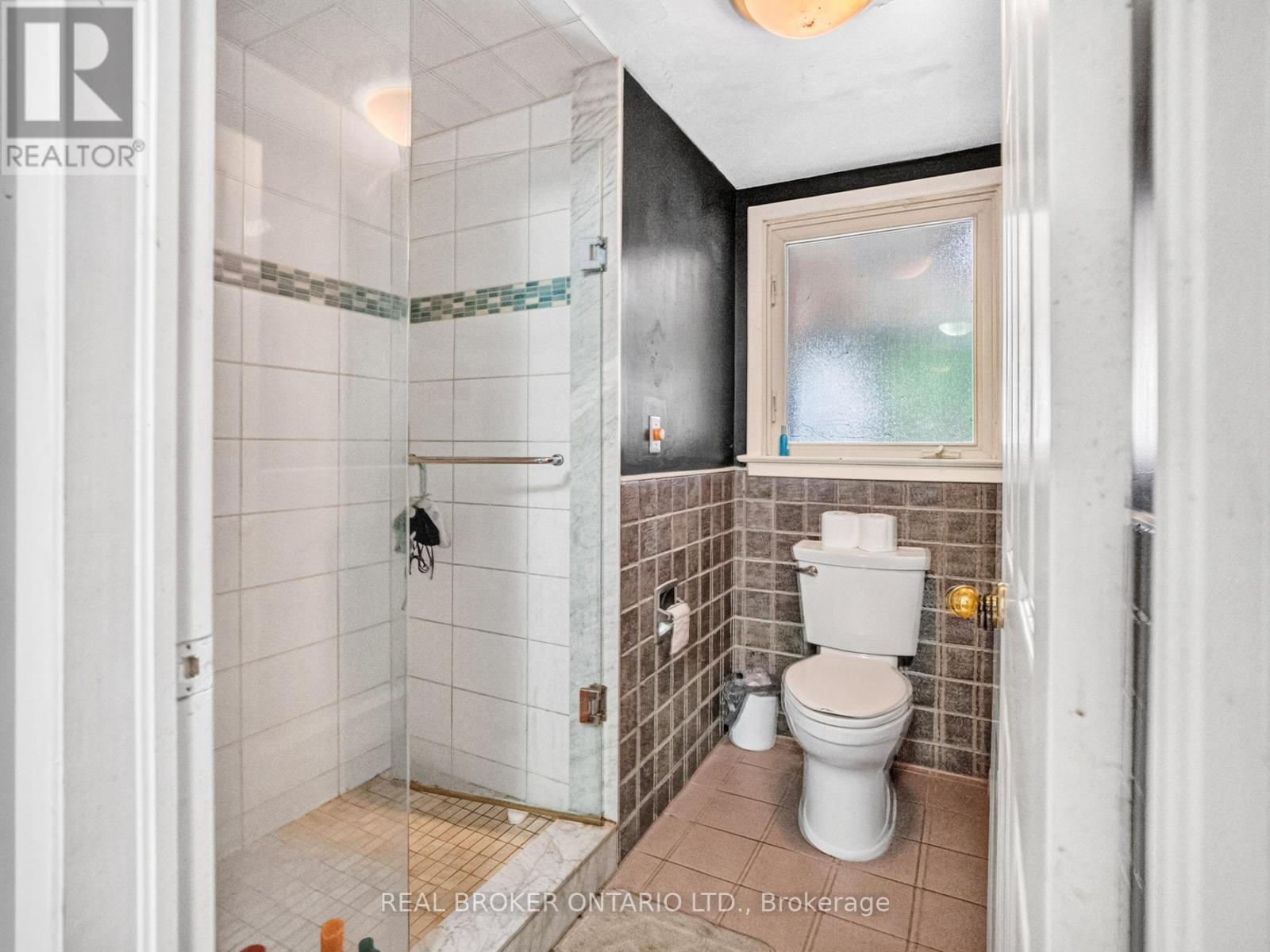20 ALAN CRESCENT - Image 20