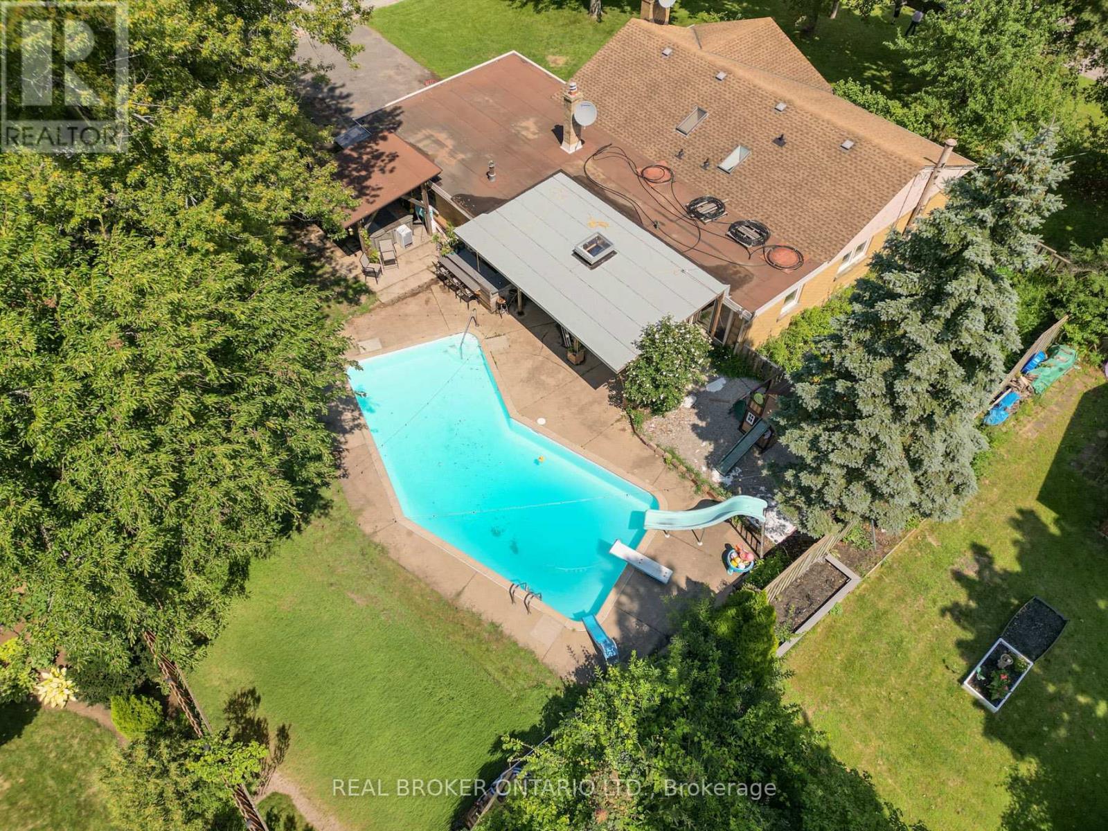 20 ALAN CRESCENT - Image 5