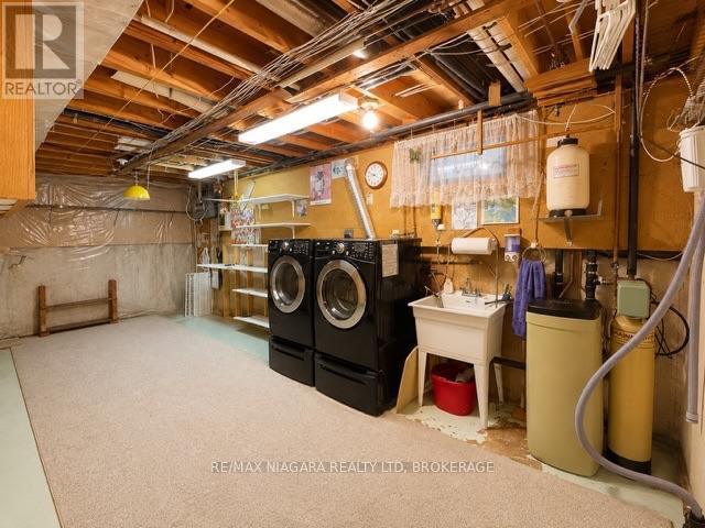 2781 MERCURY AVENUE - 17