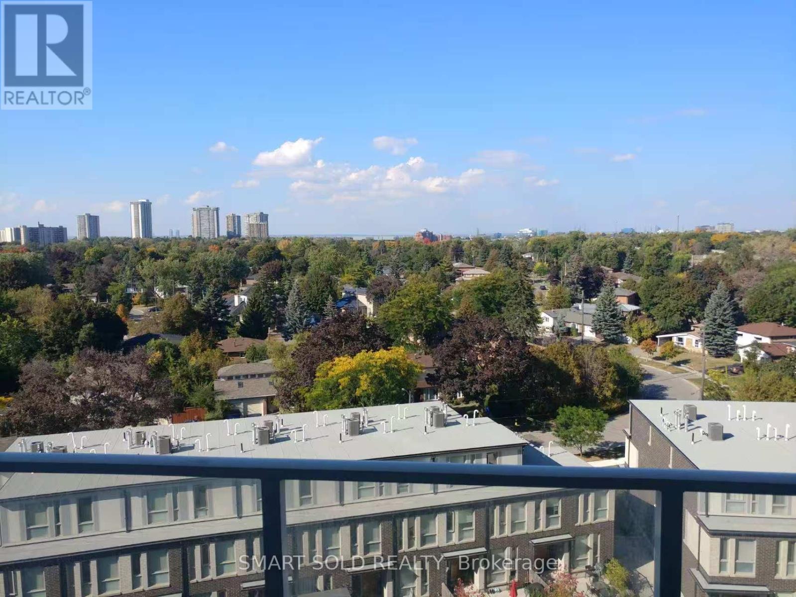 #807 180 Fairview Mall Drive, Toronto (Don Valley Village), Ontario, M2J4T1, Toronto (Don Valley Village), Ontario — photo 2 of 5
