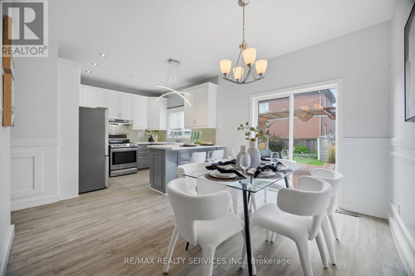 5 WESTHAMPTON WAY - 17