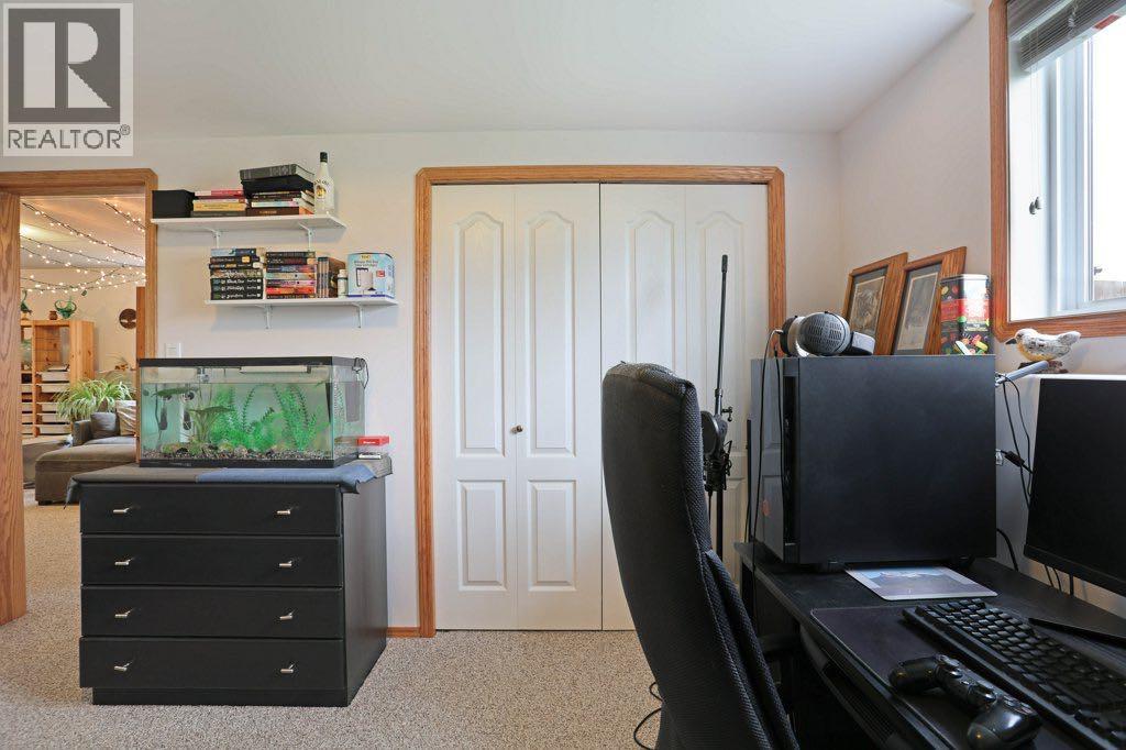 Photo 37