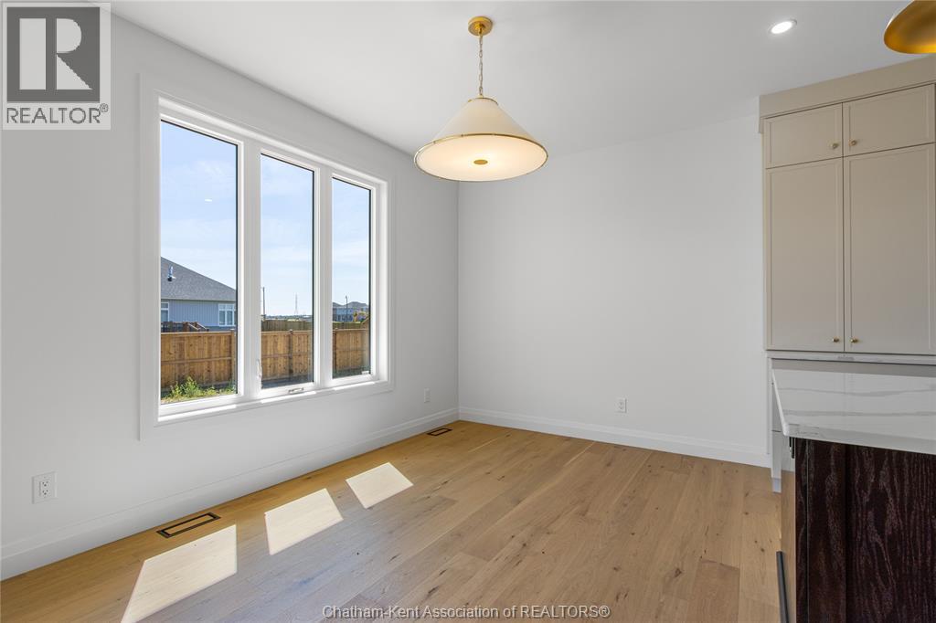 30 ROSEWOOD CRESCENT - Image 11