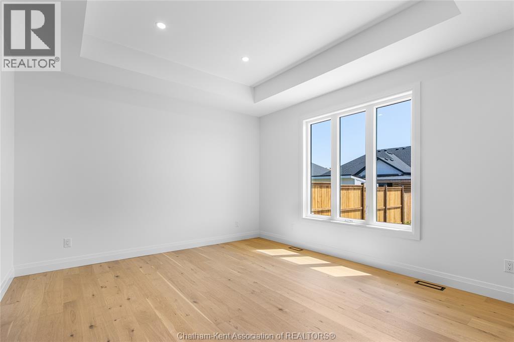 30 ROSEWOOD CRESCENT - 19