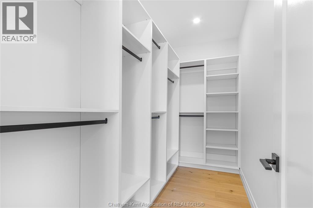 30 ROSEWOOD CRESCENT - 22