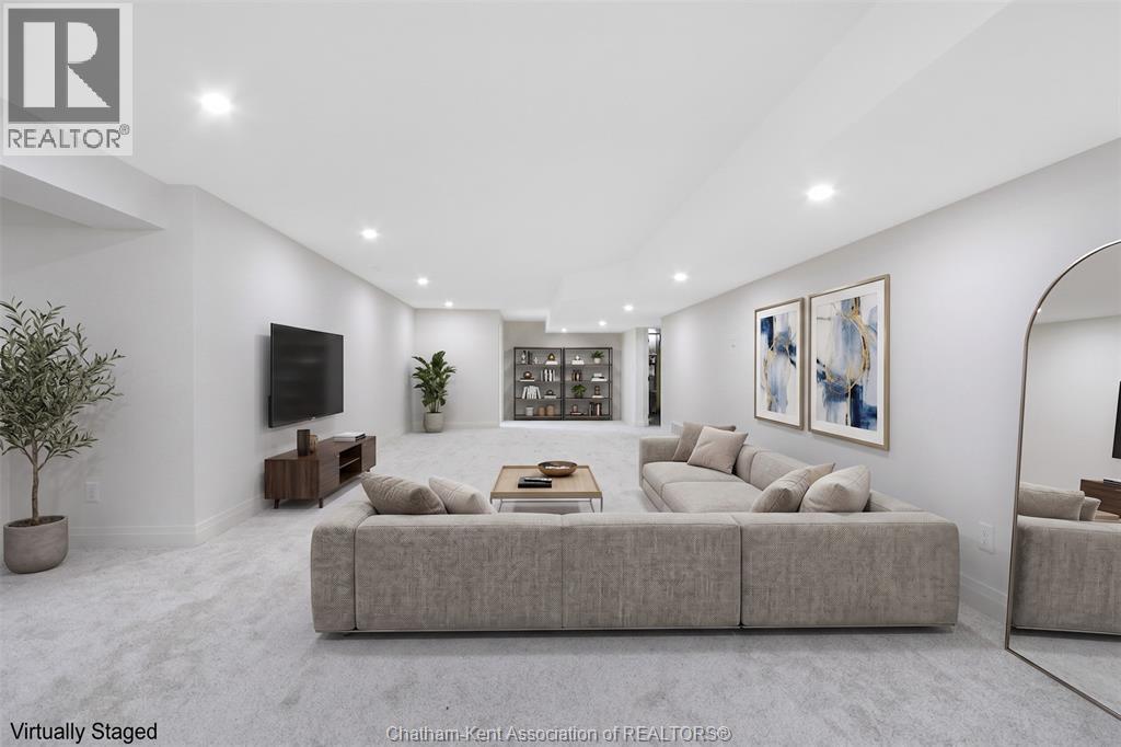 30 ROSEWOOD CRESCENT - 34