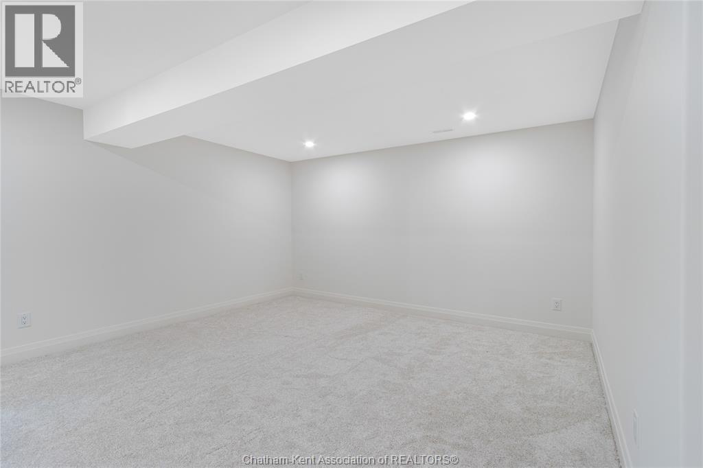 30 ROSEWOOD CRESCENT - Image 35