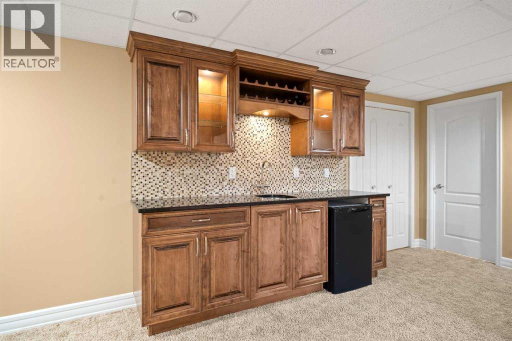 85 Huckvale Crescent SW - Image 23