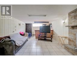 65 Ridge Point Crescent, Toronto, ON M6M2Z7 Photo 42