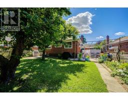 65 Ridge Point Crescent, Toronto, ON M6M2Z7 Photo 47
