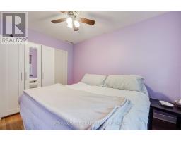 65 Ridge Point Crescent, Toronto, ON M6M2Z7 Photo 23