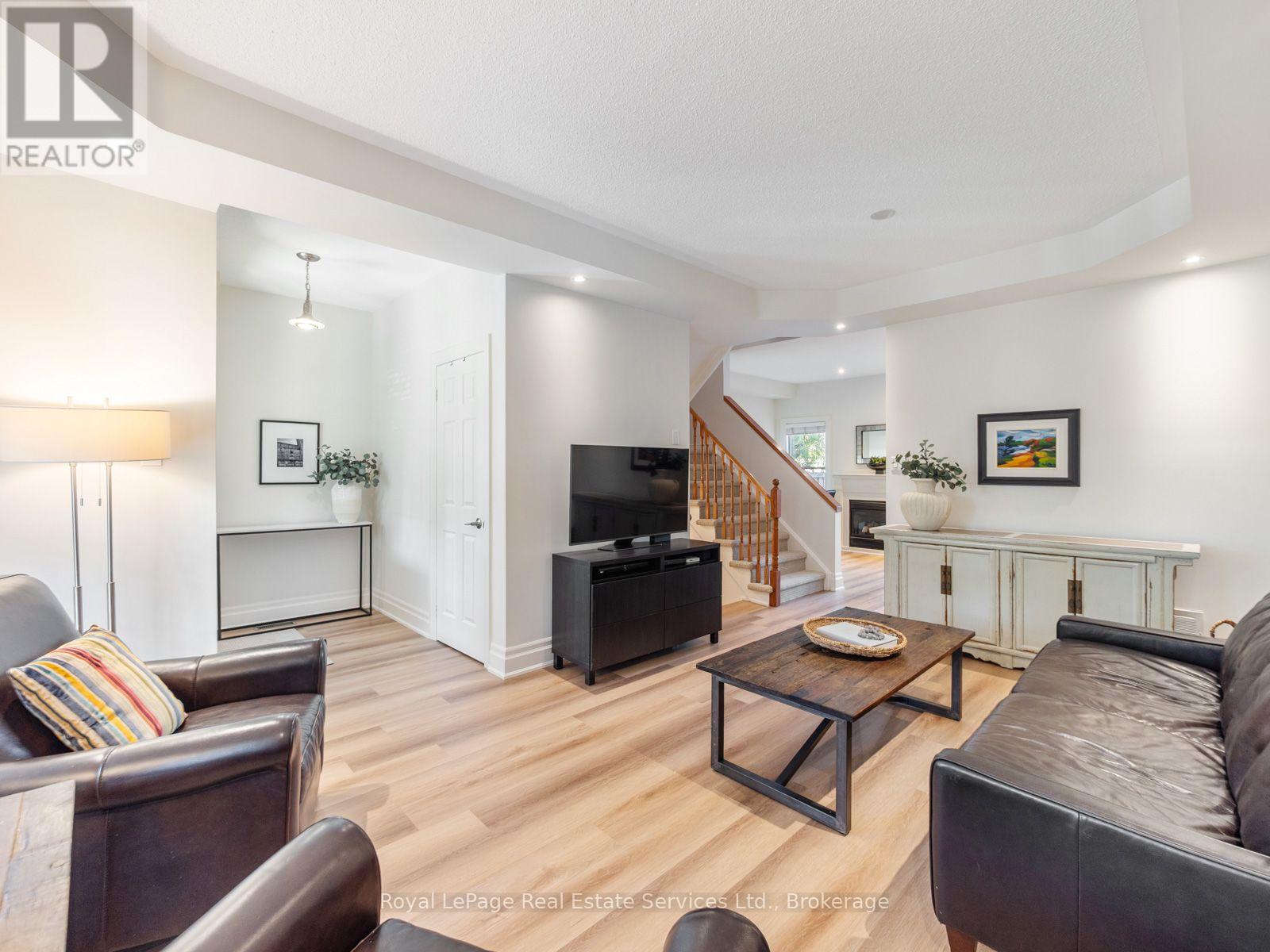 205 LITTLEWOOD DRIVE - 9