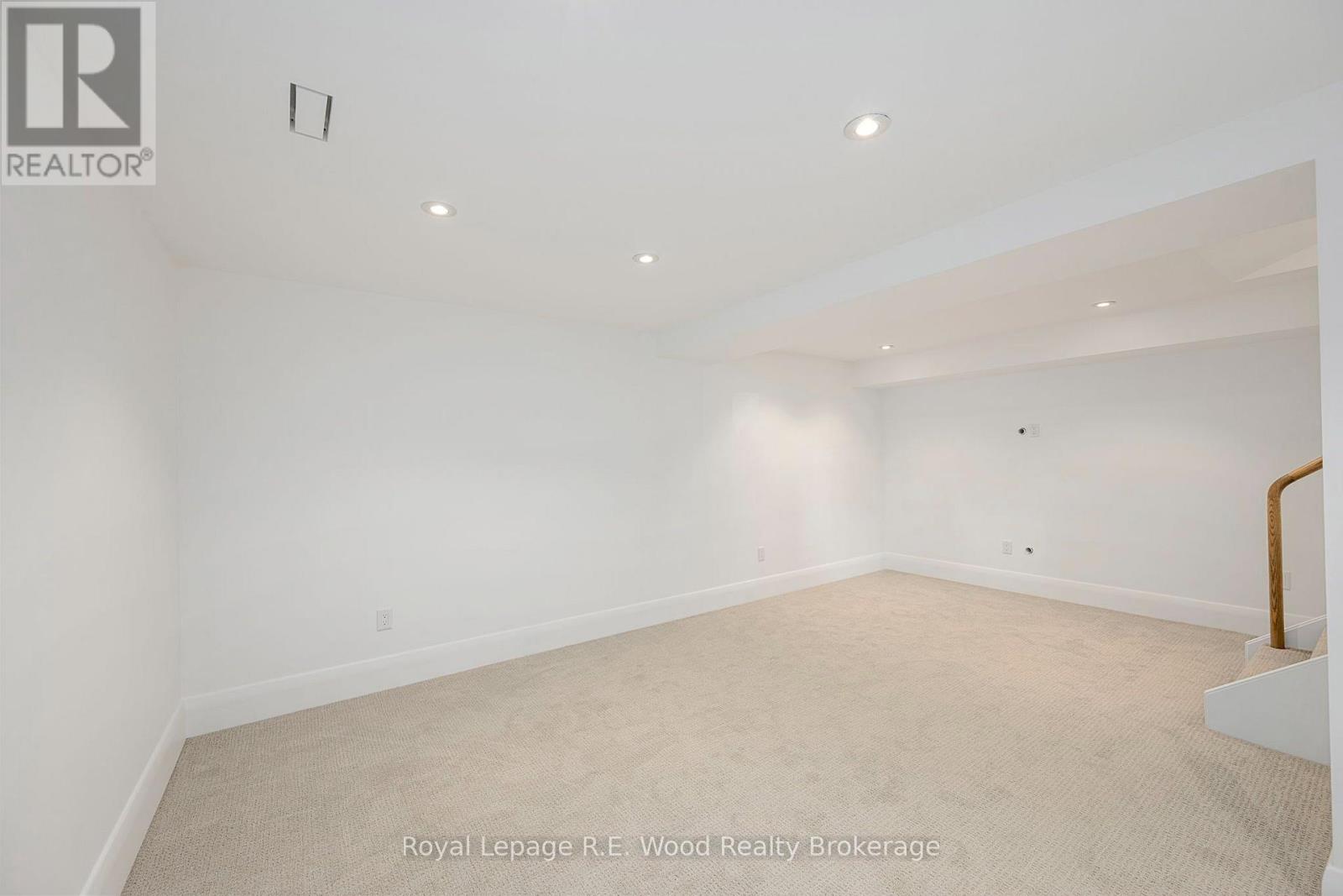 14 LUNDY LANE - Image 37