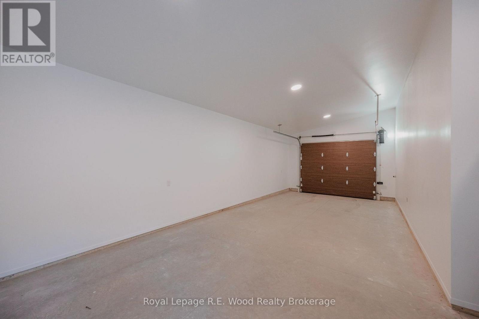 14 LUNDY LANE - Image 38