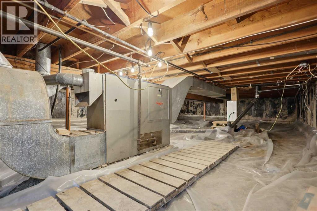 Listing photo – 3814 58 Avenue, Red Deer