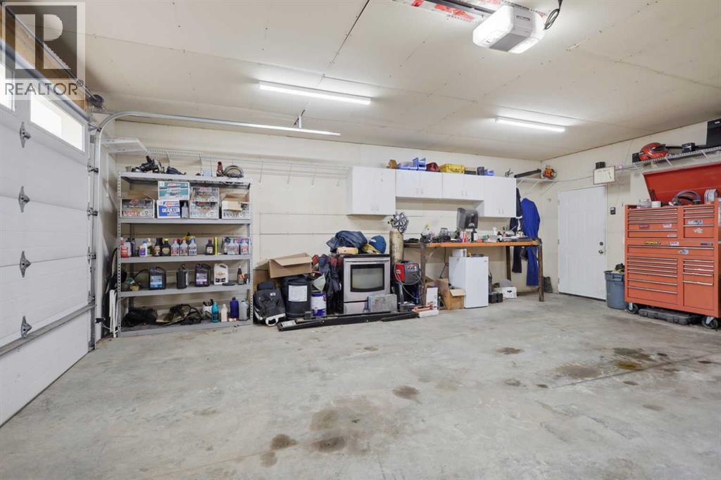 Listing photo – 3814 58 Avenue, Red Deer